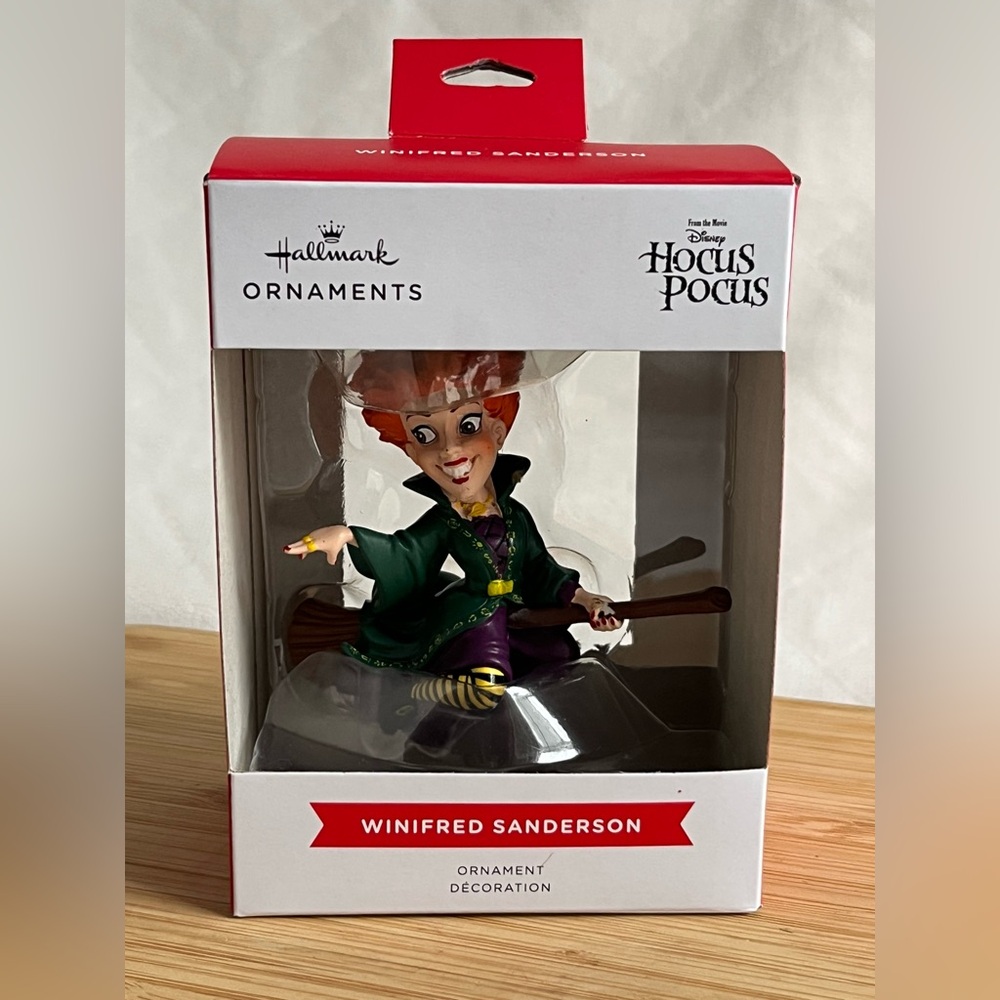 2024 Hallmark Disney Hocus Pocus Winifred Sanderson Christmas Ornament New